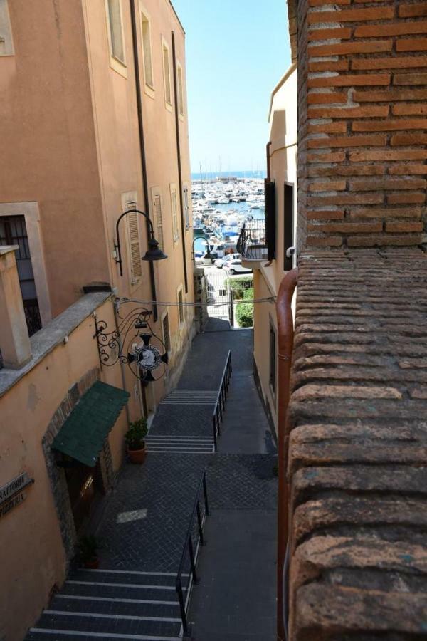 Le Stanze Del Borgo Hotel Nettuno Exterior foto